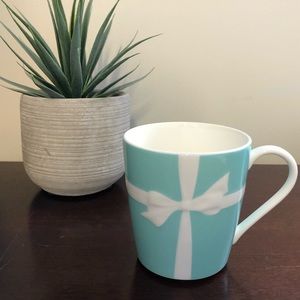 Tiffany & Co. Blue White Ribbon Bone China Mug